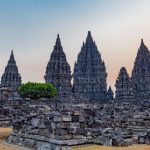 keindahan dan kekayaan Candi Prambanan