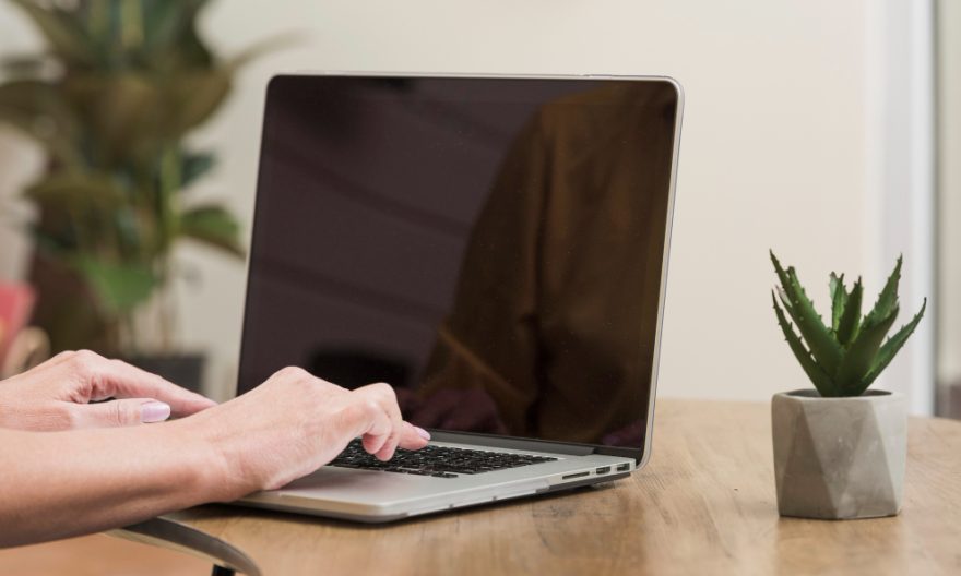 Sewa Laptop Surabaya untuk Mahasiswa Solusi Praktis untuk Kuliah Online
