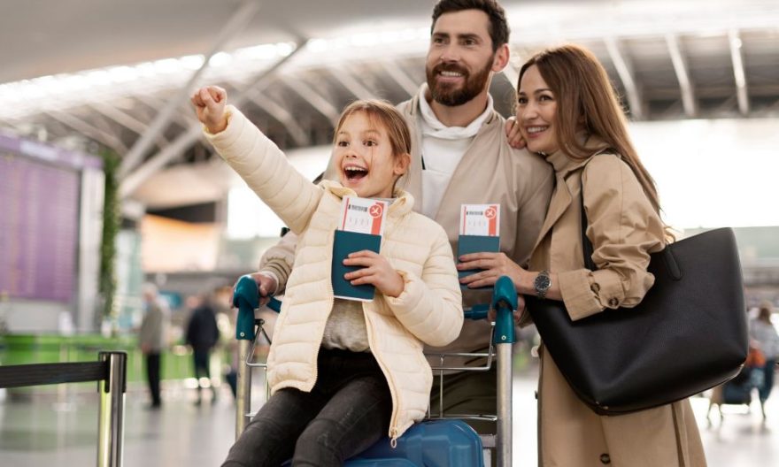 Tips Aman Liburan ke Luar Negeri Bersama Anak