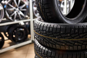 Mengenal Kompon Ban (Soft, Medium, Hard): Pengaruhnya pada Grip, Keawetan, dan Konsumsi BBM