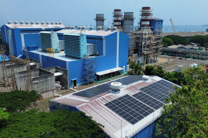 Studi Kasus Bagaimana Pabrik Kimia Menghemat 30 Biaya Energi dengan Sistem Hybrid Solar Panel
