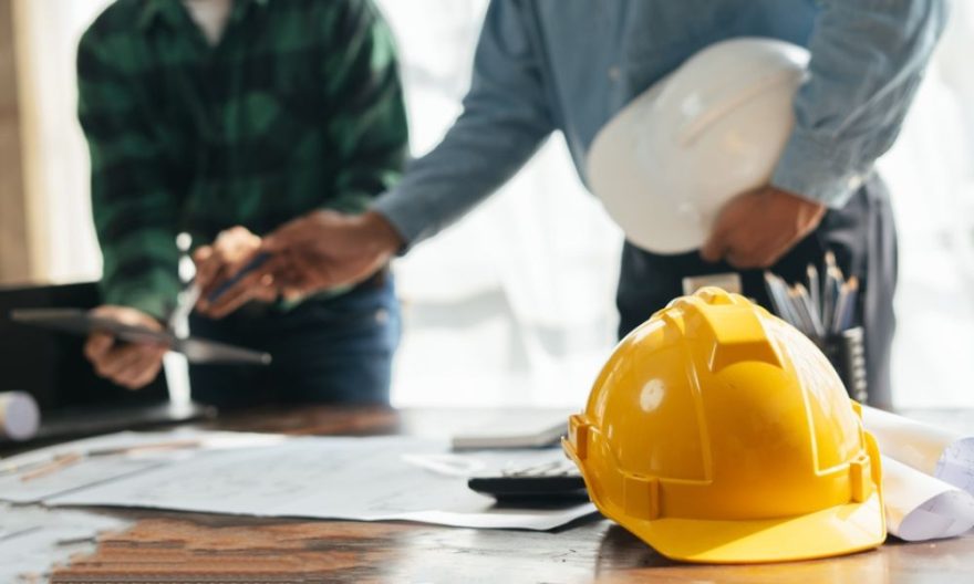 strategi mitigasi risiko rantai pasok pada megaproyek konstruksi